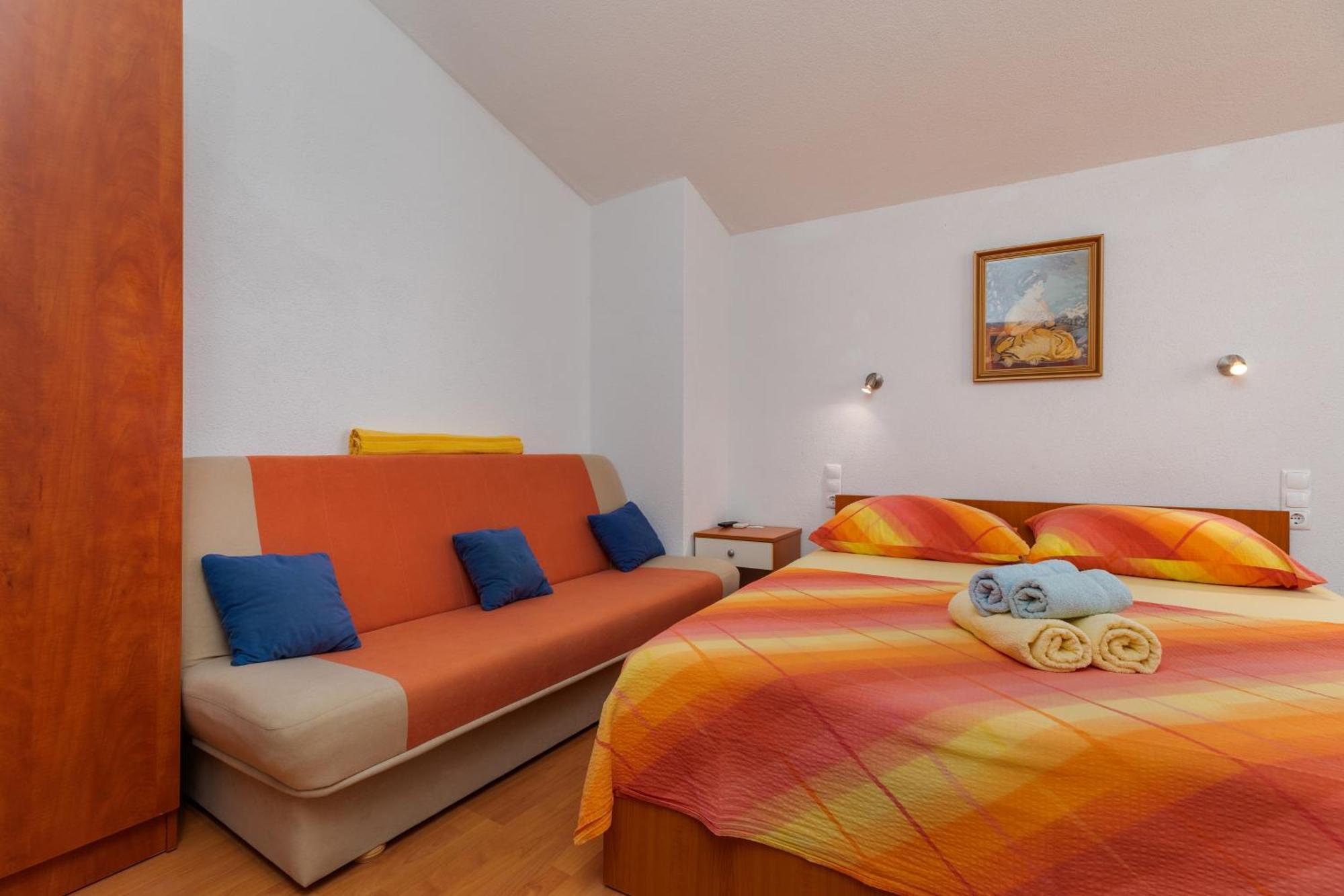Apartments By The Sea Drasnice, Makarska - 6697 Exterior foto